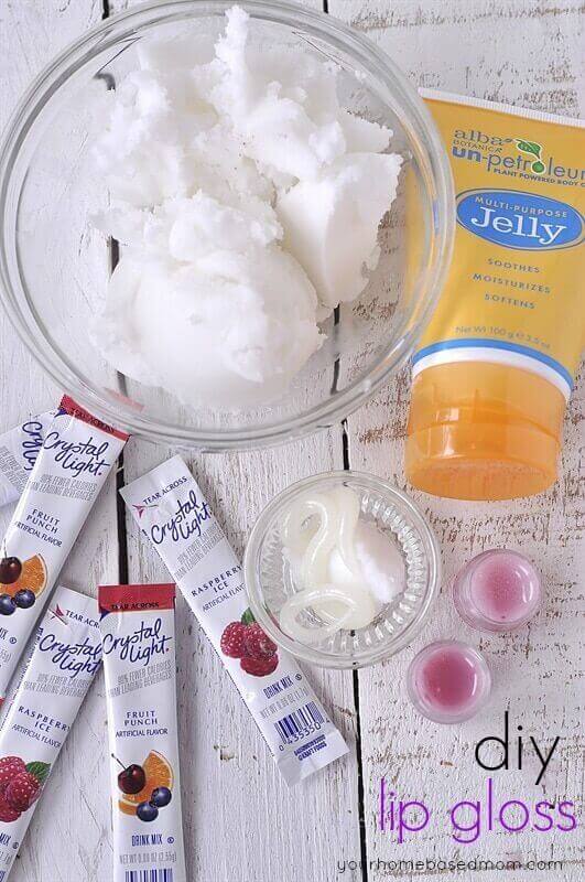 Homemade personal care and beauty products-DIY Lip Gloss